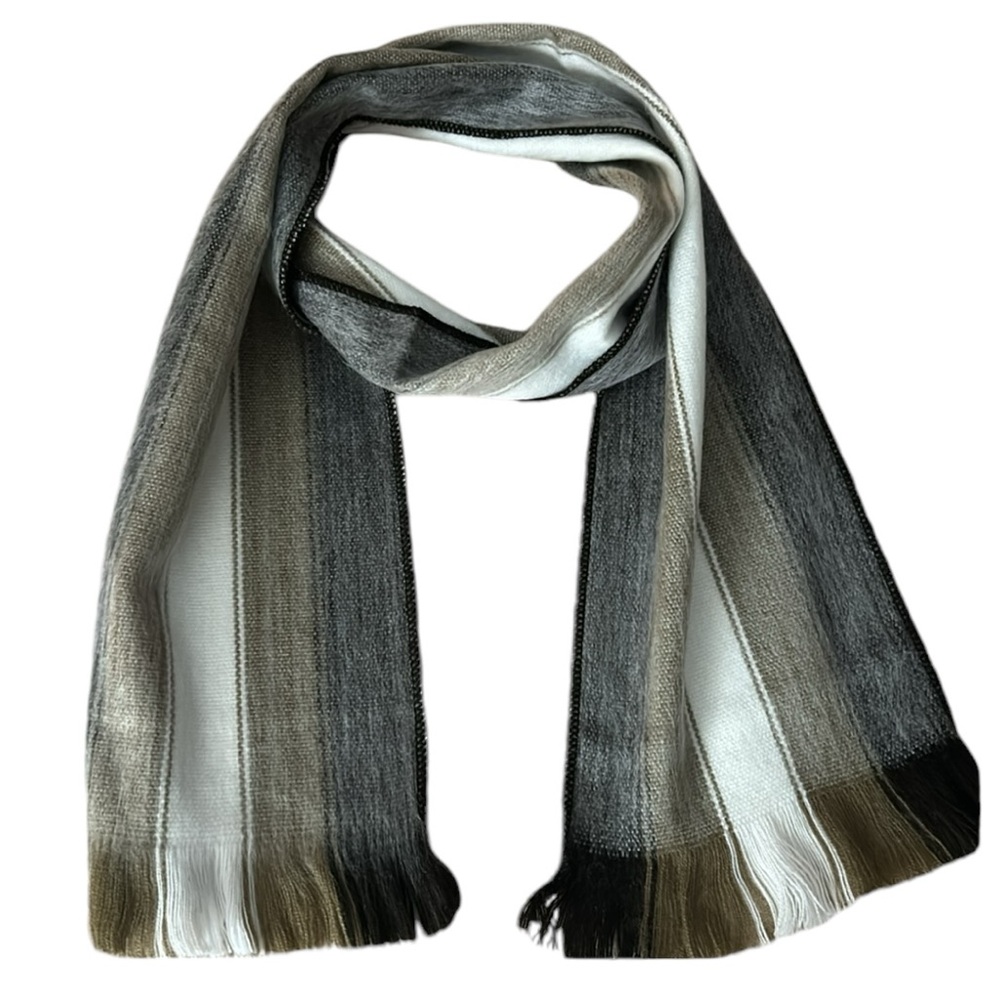Beautiful alpaca scarf from Ecuador - Picture 2 of 11